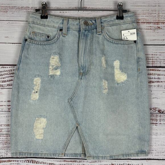 H&M Jean Skirt size 6 ripped distressed denim casual short mini skirt - Picture 1 of 5